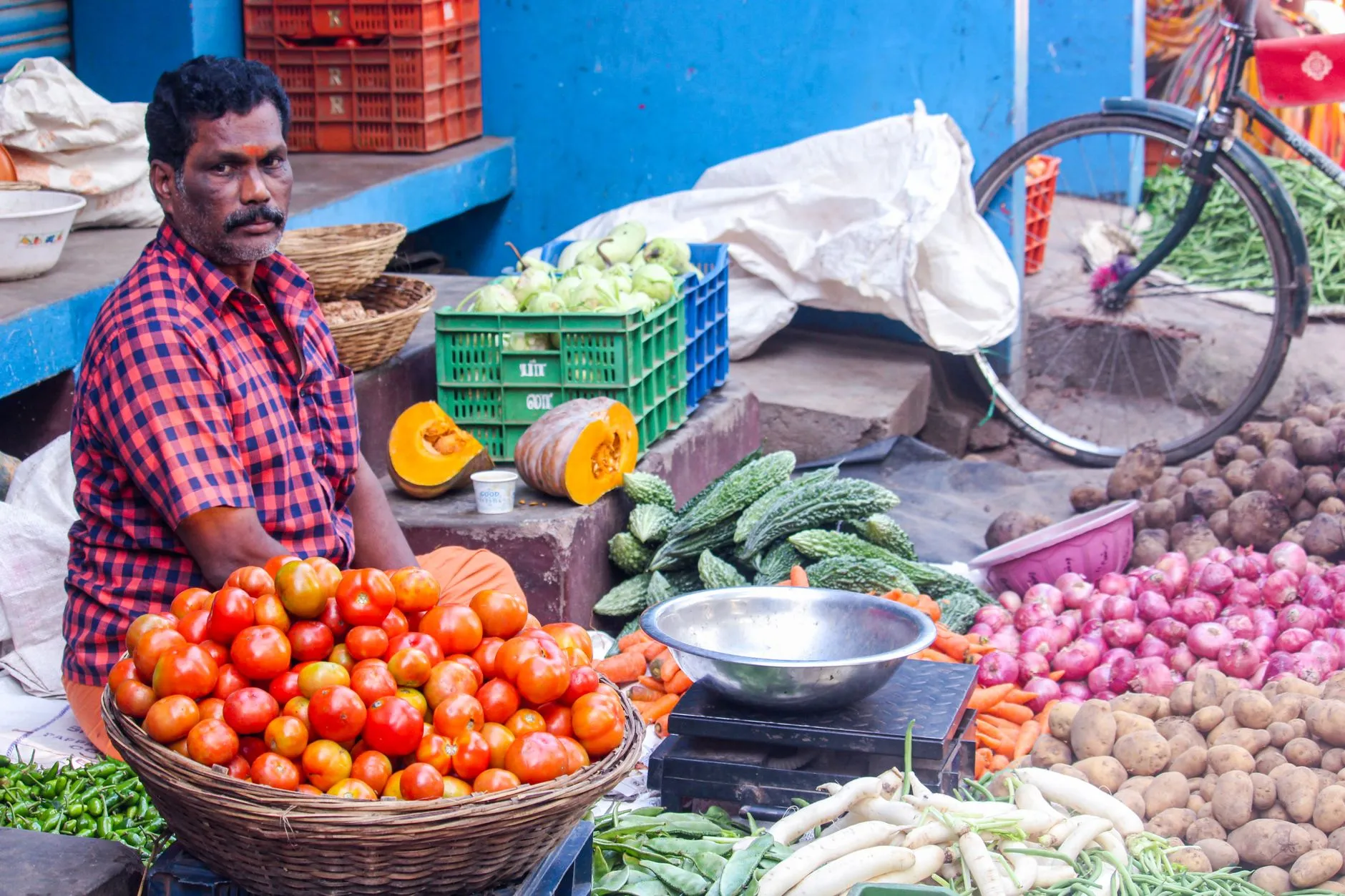Authentic Tamil Nadu Tuticorin Parotta Salna with Crisp Onion Salad