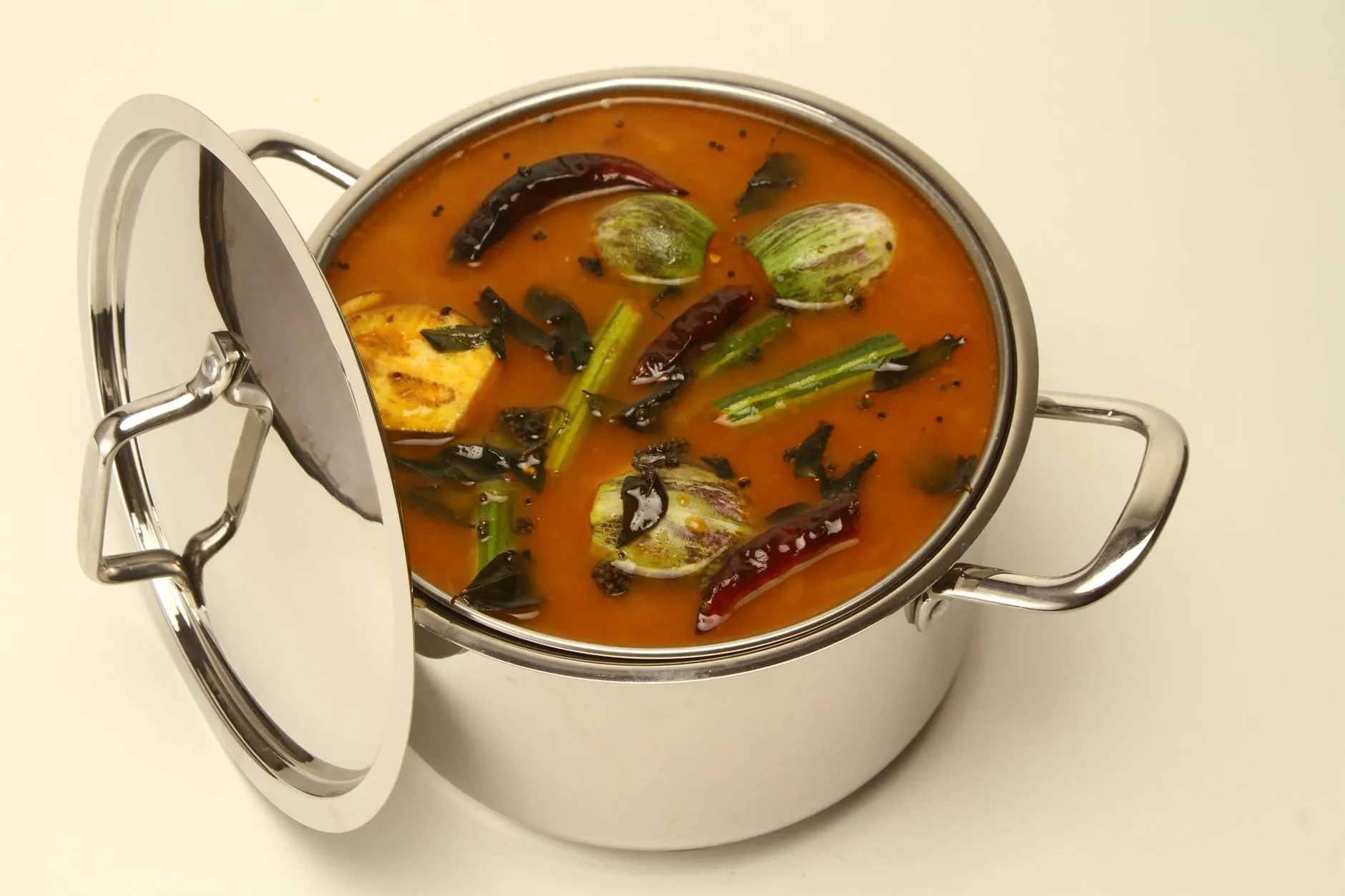 Authentic Karnataka Udupi Sambar with Warm Idli