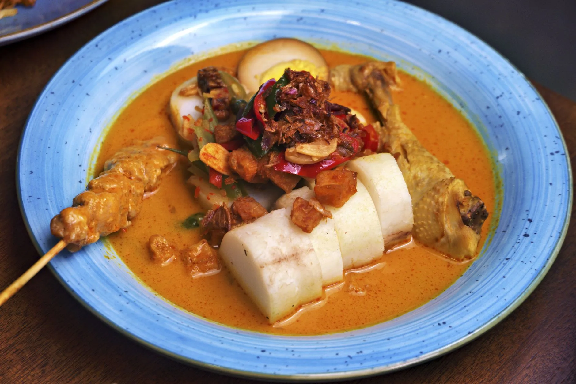 Authentic Malabari Pathiri with Coconut Chicken Curry