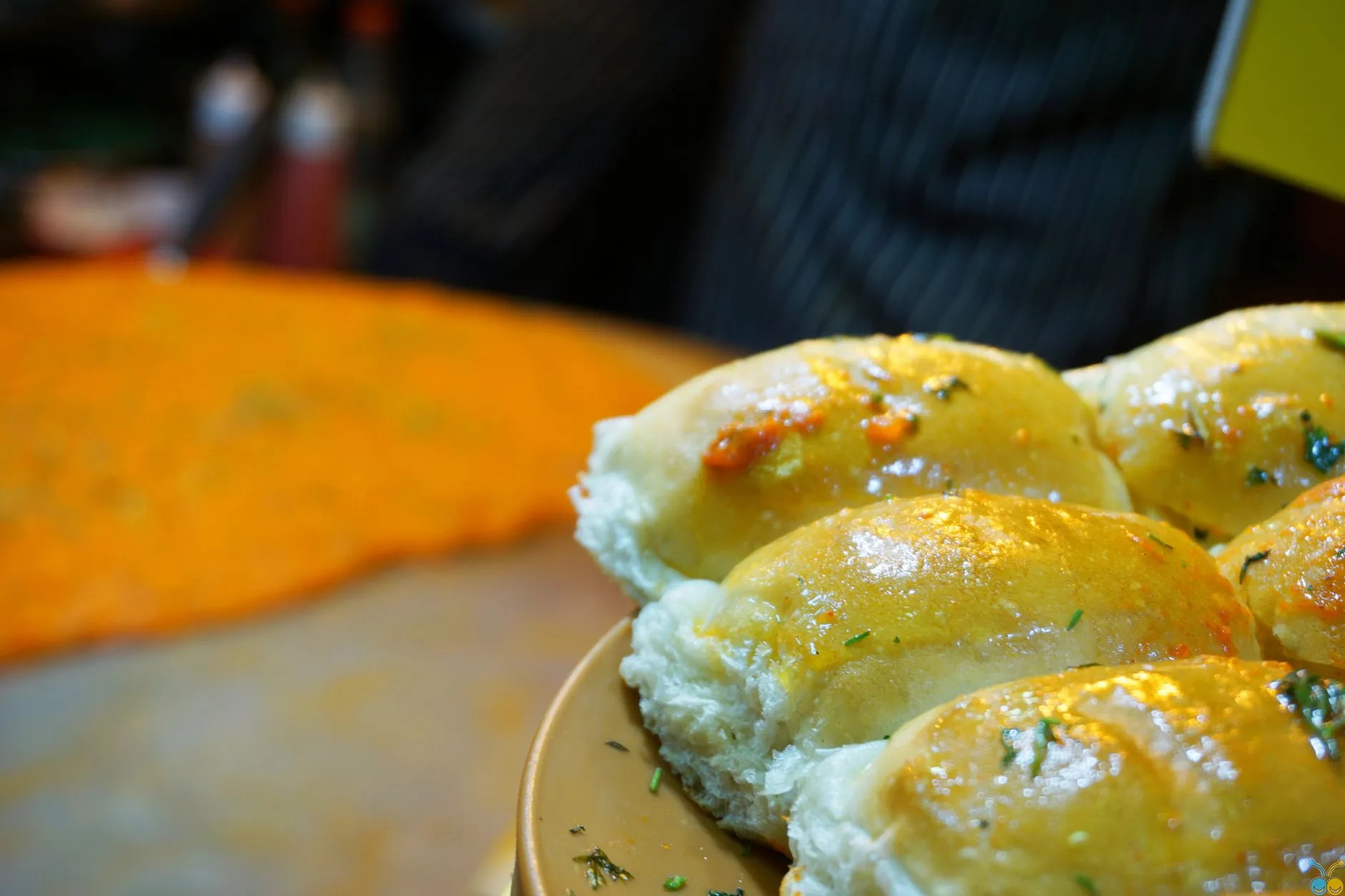 Authentic Parsi Sali Par Edu with Butter Pav